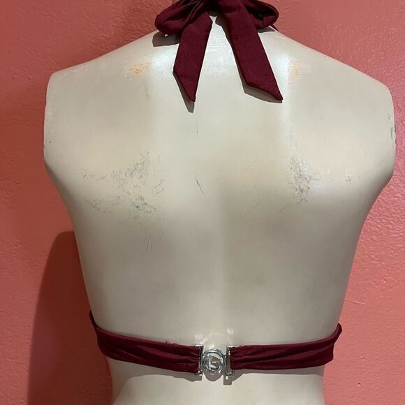 One piece swimsuit!!   - Picture 4 of 6